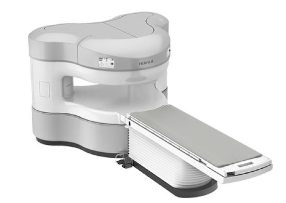 日立ヘルスケアシステムズ社製　MRI